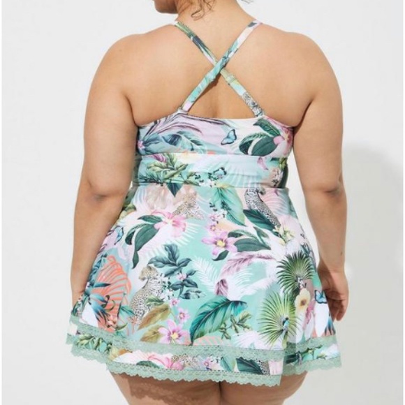 π Wireless Mid Lace Trimmed SwimDress With Brief 4 4X 26 NWT Torrid New! - Picture 3 of 5